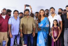 ‘லீடர்’ படத்தின் டீசர் வெளியீட்டு கொண்டாட்டம்: லெஜெண்ட் சரவணனின் அதிரடி நடிப்புக்கு ஆரவார வரவேற்பு